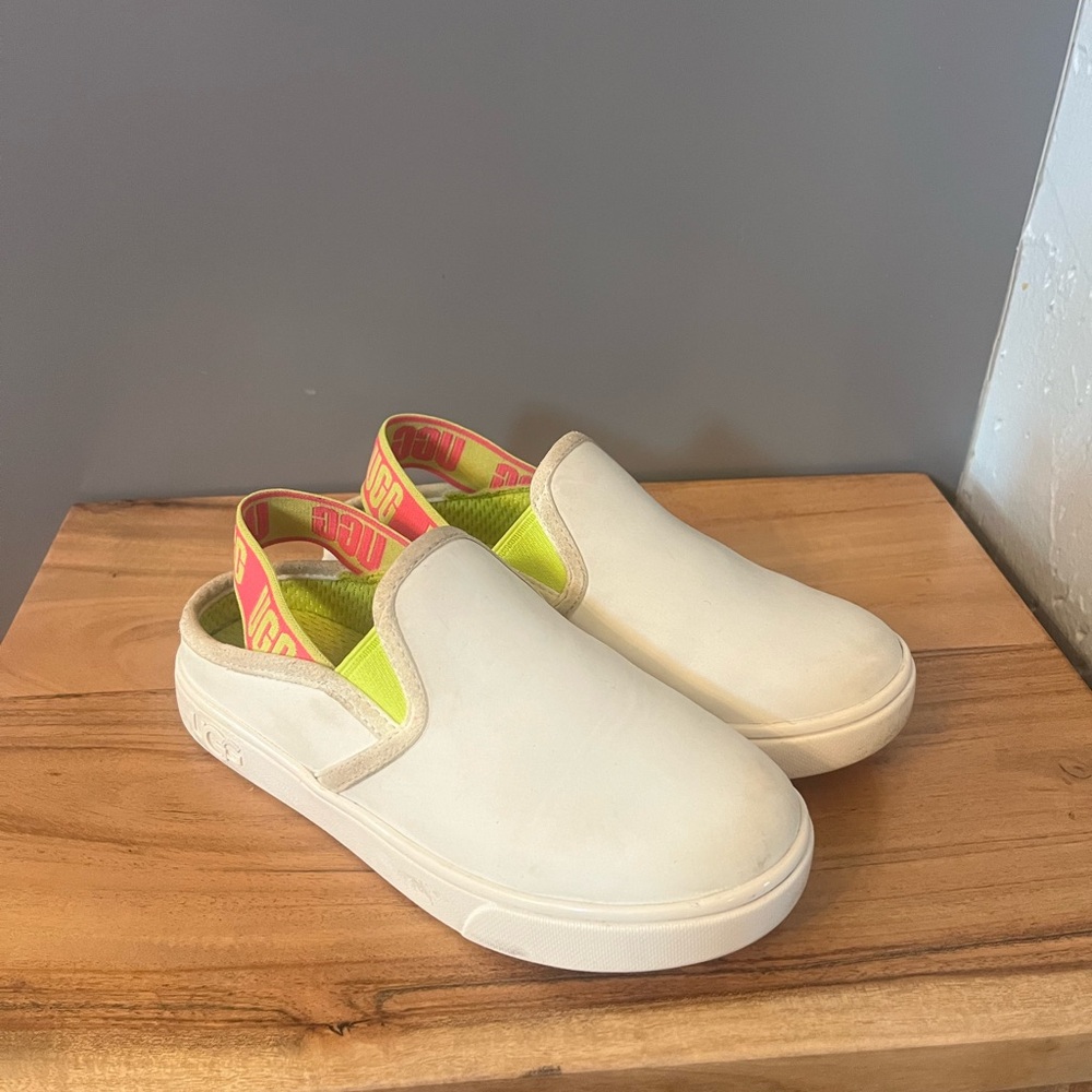 Ugg girls sling back sporty shoes with lime green & hot pink accents